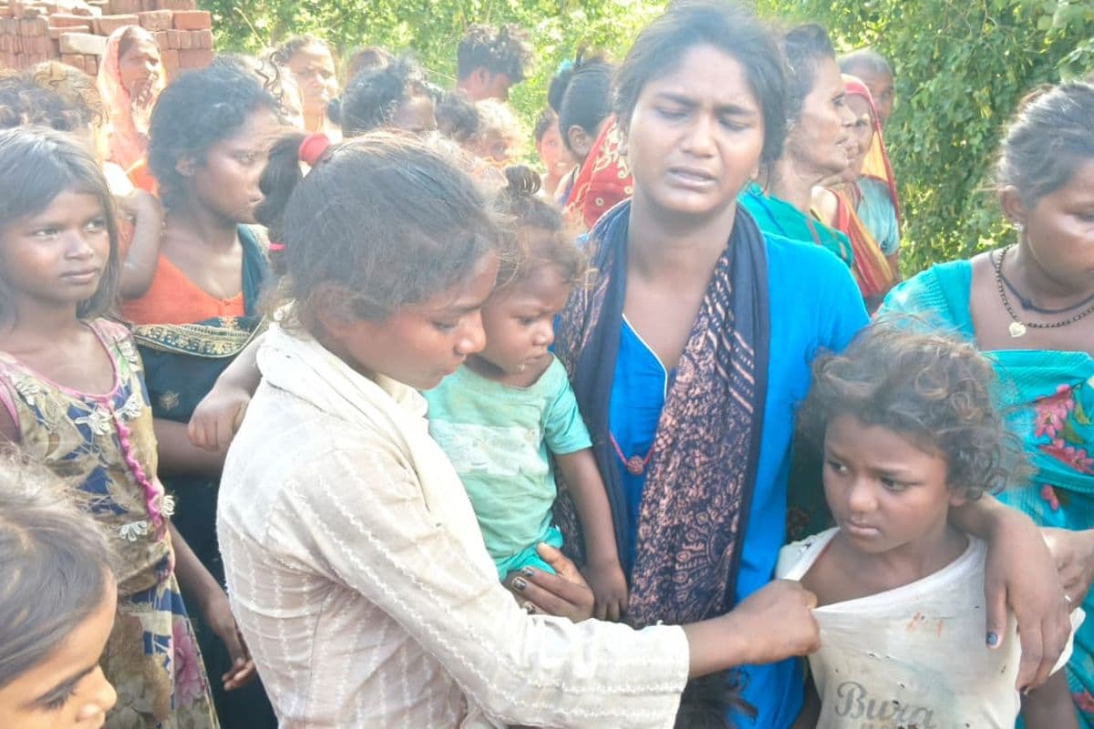 गया जी में वाहन की चपेट में आने से युवक की मौत, गुस्साए लोगों ने जीटी रोड किया जाम गया जी में वाहन की चपेट में आने से युवक की मौत, गुस्साए लोगों ने जीटी रोड किया जाम