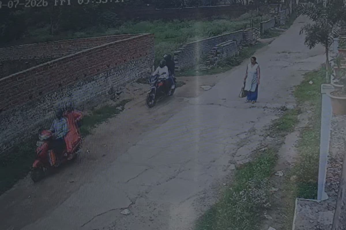 रांची में दिनदहाड़े चेन स्नैचिंग, बरियातू थाना के पीछे महिला से सोने की चेन छीनी