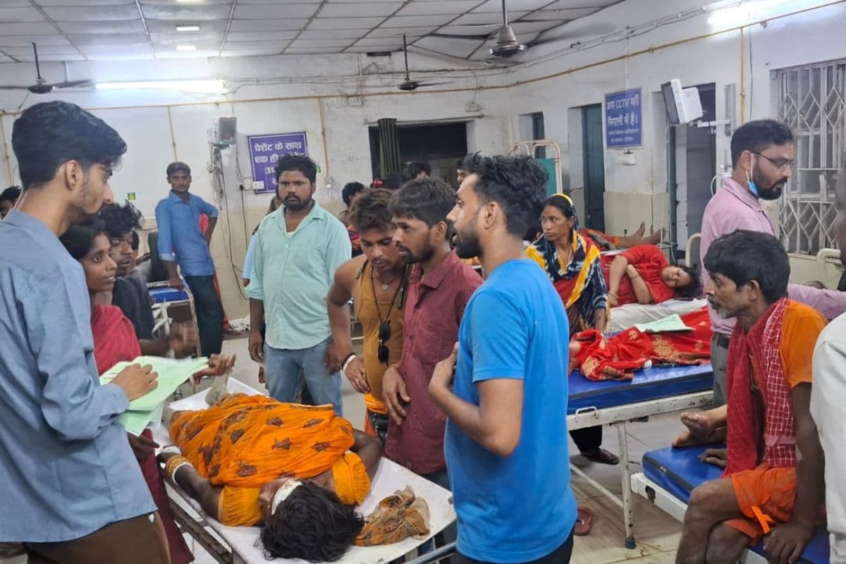 बाबाधाम से लौट रहे श्रद्धालुओं की ऑटो का हुआ एक्सीडेंट, 6 घायल, दो की हालत गंभीर