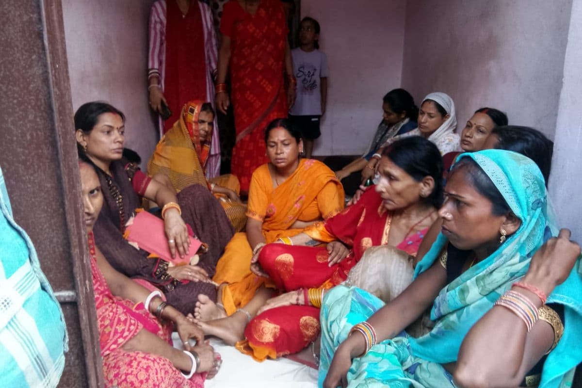 सूरत की फैक्ट्री में हादसा, सीवान के इकलौते बेटे की इलाज के दौरान मौत