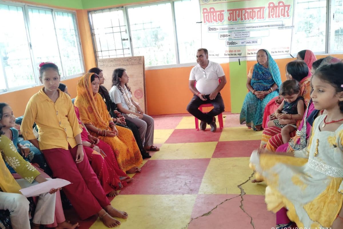 बाल विवाह रोकने को चला जागरूकता अभियान, महिलाओं-बच्चों को बताए कानूनी अधिकार