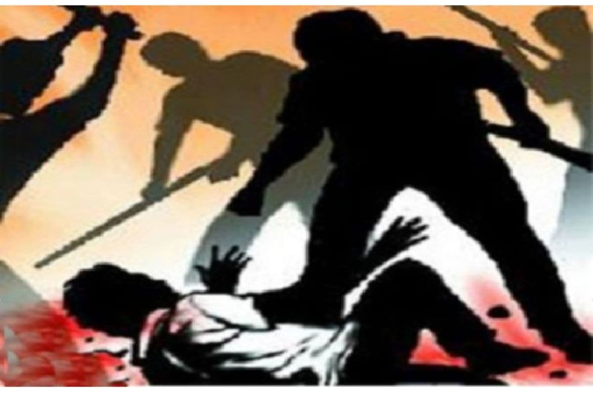 Chhapra Sword Attack: Shopkeeper attacks with a sword following Chhapra Sword Attack: Shopkeeper attacks with a sword following