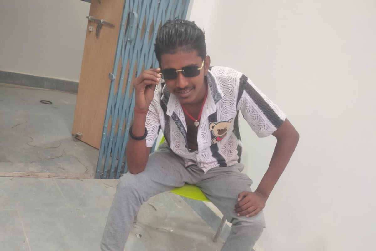 सड़क किनारे मिले अज्ञात शव की हुई पहचान, रिश्तेदार के घर जाने के दौरान सड़क हादसे में गई जान