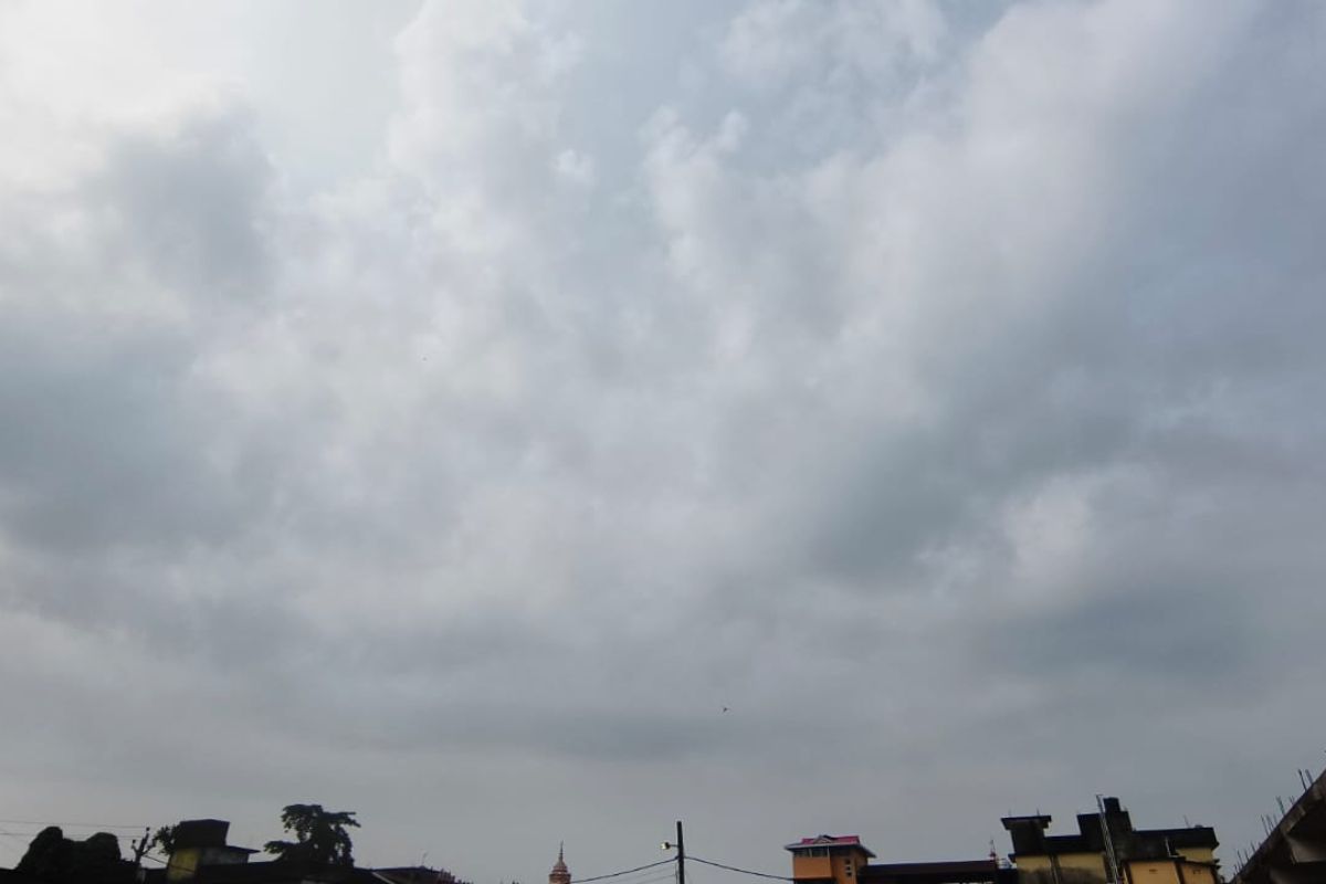 किशनगंज पर मौसम का डबल अटैक: गरज-चमक के साथ तेज बारिश और ठनका का अलर्ट