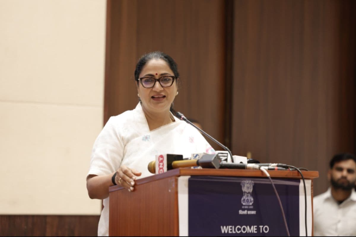 दिल्ली में खत्म हुआ ‘वर्क फ्रॉम होम’, सीएम रेखा गुप्ता ने वापस लिया फैसला