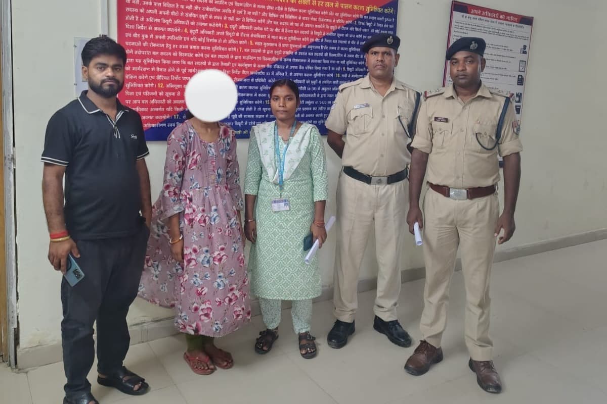 गया जंक्शन पर ऑपरेशन नन्हे फरिश्ते के तहत 15 वर्षीय बच्ची रेस्क्यू, आरपीएफ ने चाइल्ड हेल्प डेस्क को सौंपा