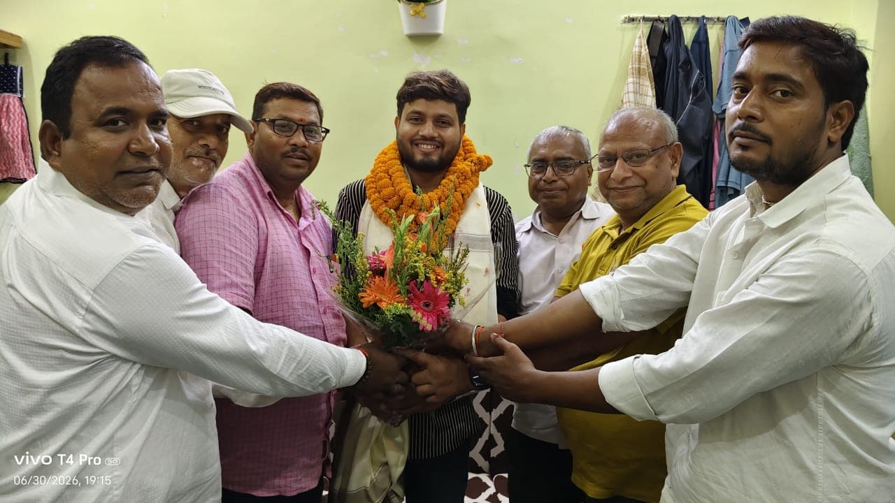 नवादा के रॉकी चौरसिया का BPSC में कमाल, स्टेट टैक्स असिस्टेंट कमिश्नर बन बढ़ाया जिले का मान नवादा के रॉकी चौरसिया का BPSC में कमाल, स्टेट टैक्स असिस्टेंट कमिश्नर बन बढ़ाया जिले का मान