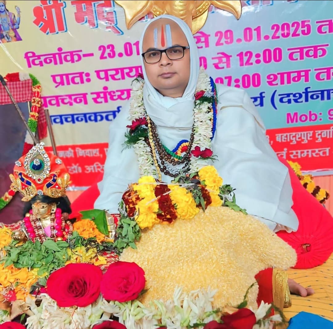 पण्डुई में श्रीमद्भागवत कथा से बह रही भक्ति की धारा, प्राण-प्रतिष्ठा महोत्सव में उमड़े  श्रद्धालु