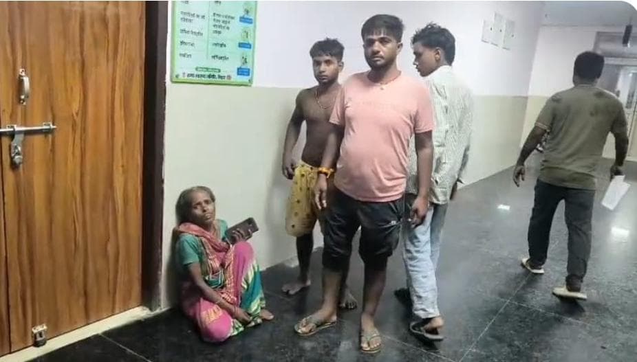 बेगूसराय: ठनका से बचने के प्रयास में युवक कुएं में गिरा, डूबने से मौत; गोद में मौजूद मासूम की बची जान