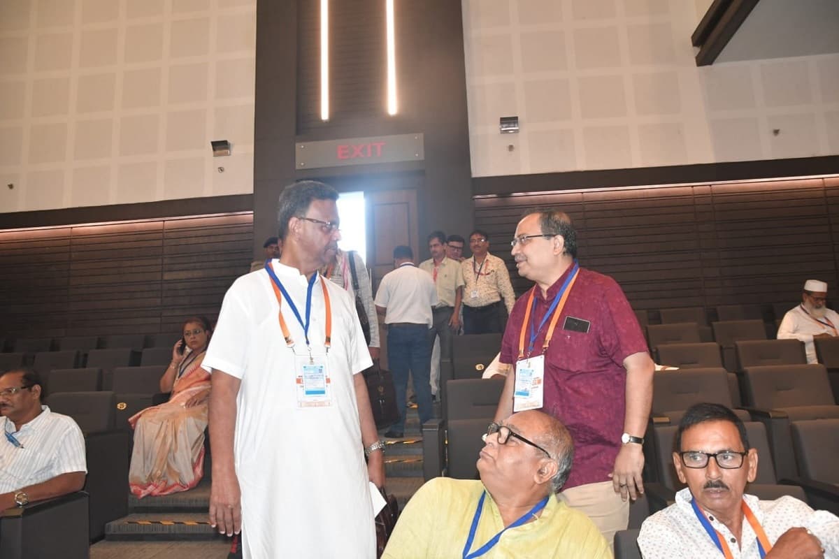 बंगाल : प्रशिक्षण शिविर में भी सियासी तकरार, कुणाल घोष का वॉकआउट