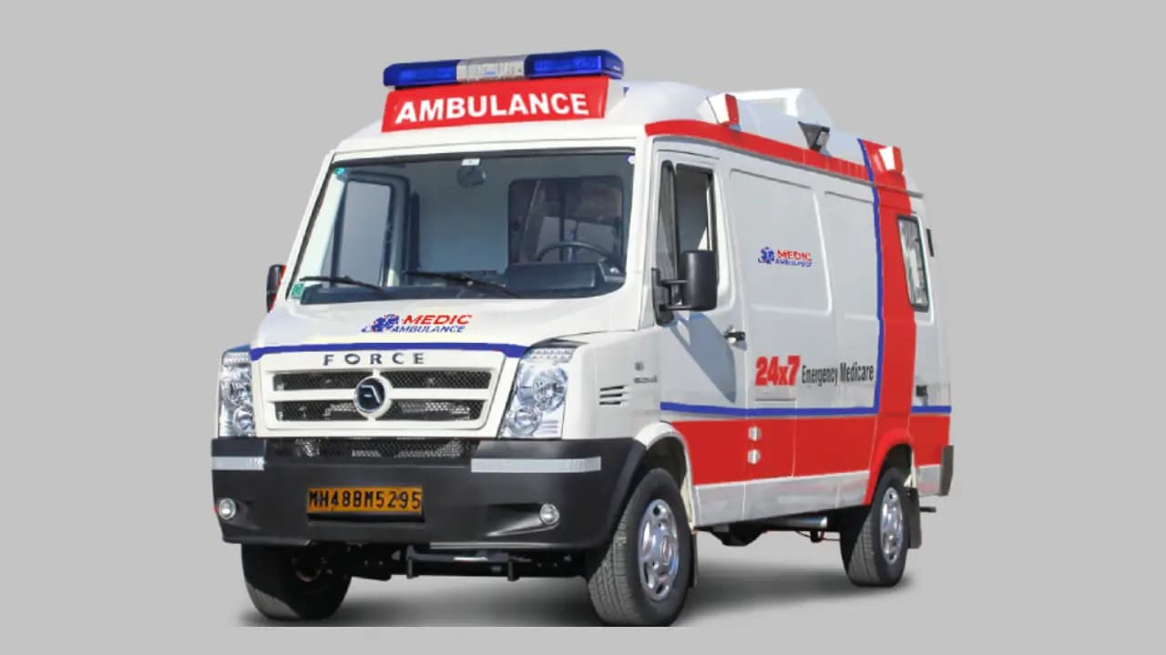 Road Safety: सड़क हादसे पर लगाम लगाने के लिए रोड एंबुलेंस के निर्माण में होगा बदलाव