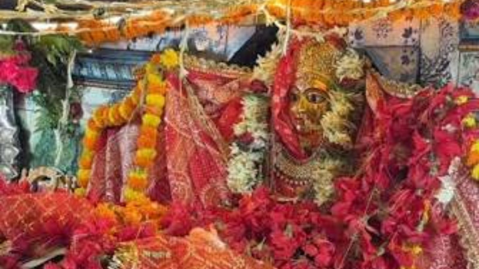 कैमूर की गुफा में विराजमान मां ताराचंडी, 51 शक्तिपीठों में है खास स्थान