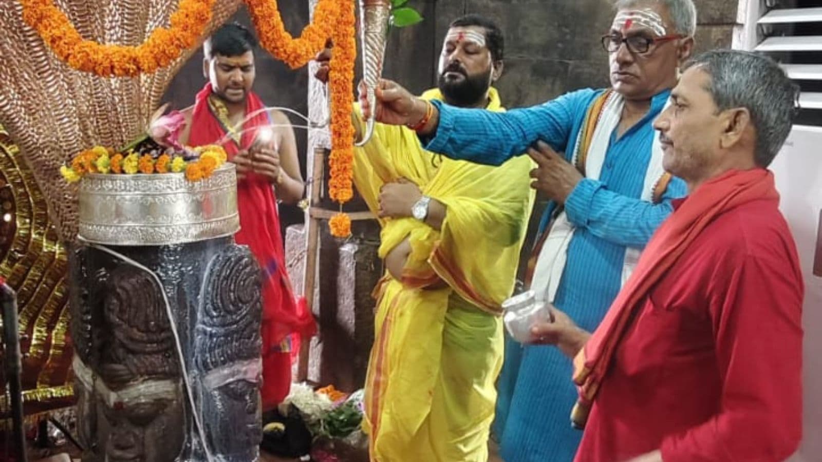 सावन की दूसरी सोमवारी पर मां मुंडेश्वरी धाम में उमड़ी श्रद्धालुओं की भीड़
