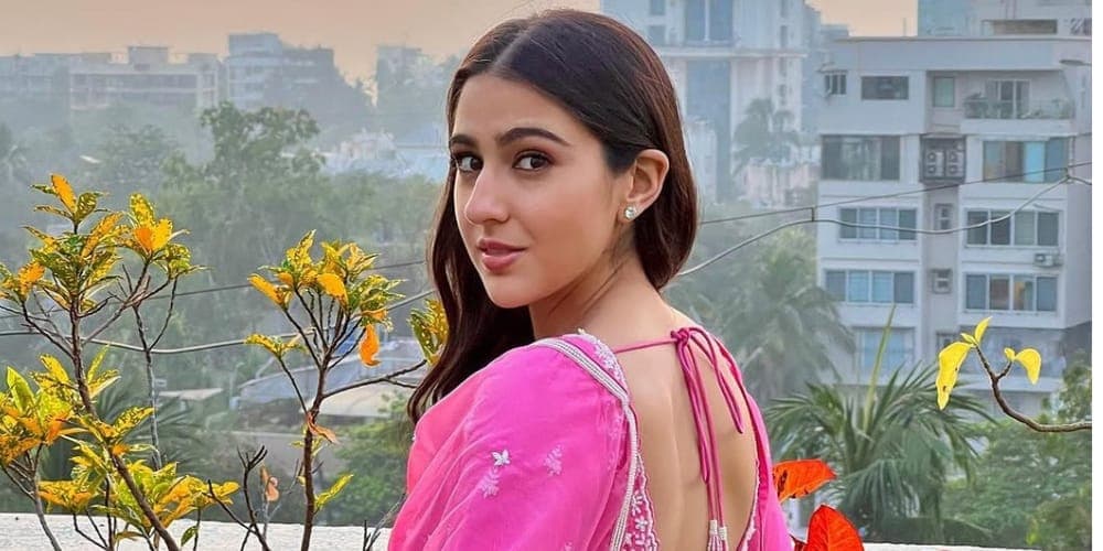 घूमने की शौकीन हैं सारा