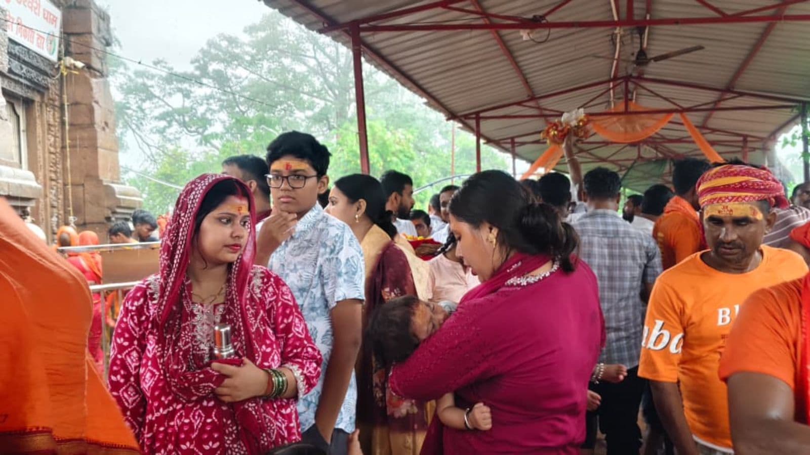 क्या कहते हैं मंदिर न्यास समिति के कार्यकर्ता