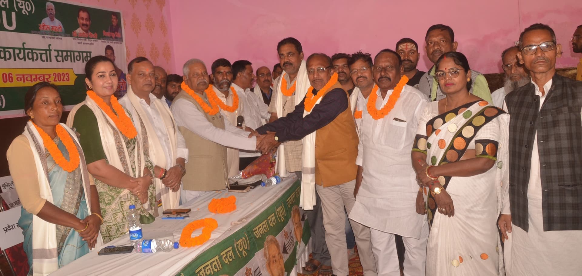 JDU Bokaro : खीरू महतो का बयान ‘इंडिया’ को बनाएं मजबूत, तभी नीतीश बनेंगे पीएम JDU Bokaro : खीरू महतो का बयान ‘इंडिया’ को बनाएं मजबूत, तभी नीतीश बनेंगे पीएम