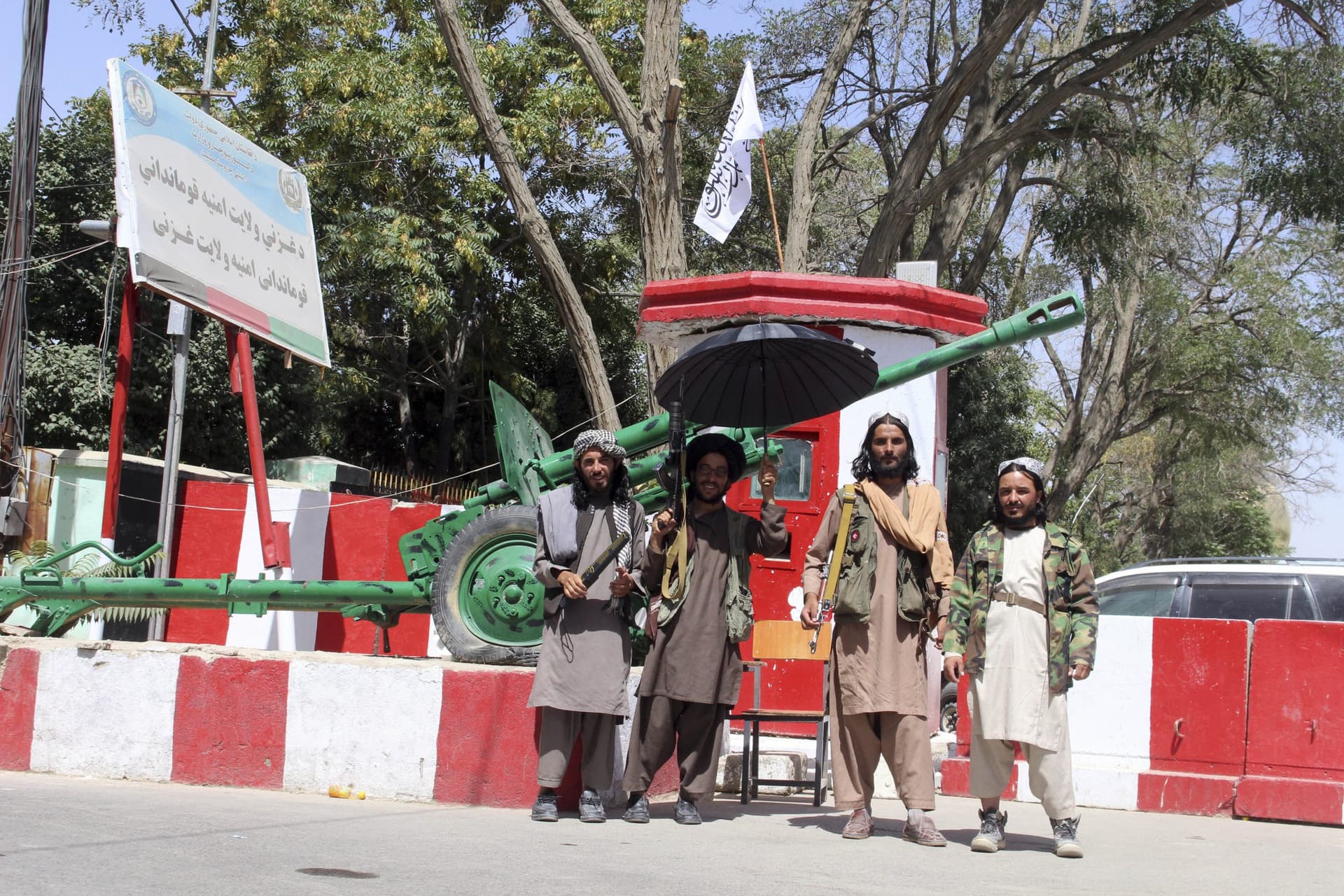 Taliban Update : 31 अगस्त के बाद भी रही सेना तो अंजाम भुगतने के लिए तैयार रहे अमेरिका, तालिबान ने दी धमकी Taliban Update : 31 अगस्त के बाद भी रही सेना तो अंजाम भुगतने के लिए तैयार रहे अमेरिका, तालिबान ने दी धमकी