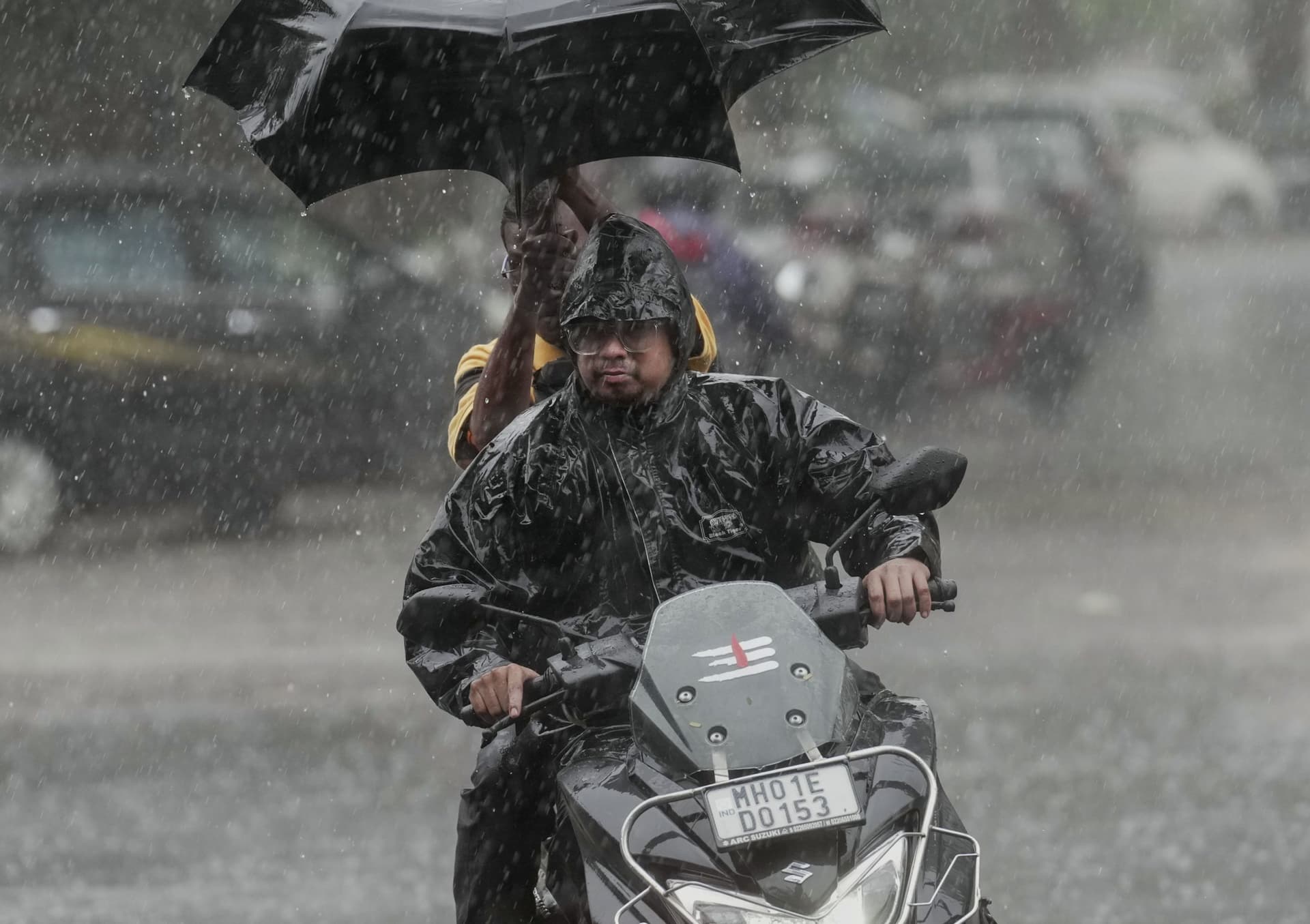 Weather Forecast : यूपी-बिहार में होगी बारिश, जानें अपने राज्य के मौसम का हाल