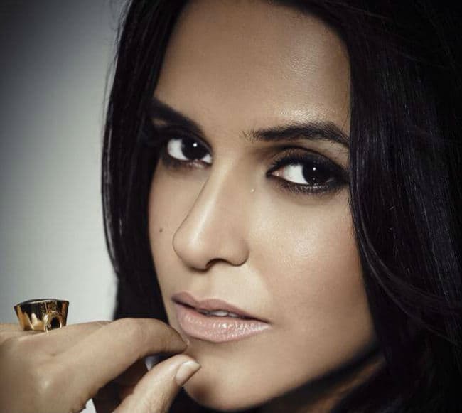 येसुदास पर भडकी नेहा धूपिया, कहा ''महिला नही सोच में खोट...''