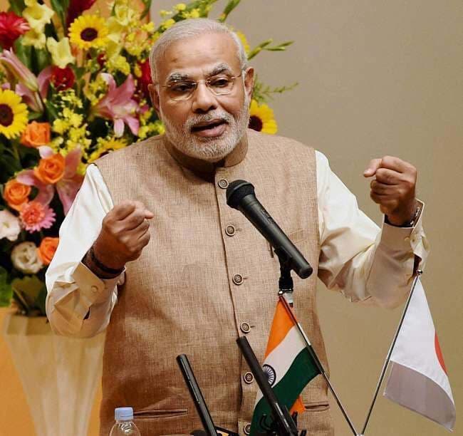 मोदी ने सम्राट अकीहितो को भेंट की ”गीता”, ”धर्मनिरपेक्ष मित्रों” पर ली चुटकी