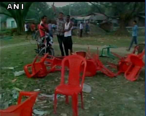 नहीं पहुंचे रघुवर, बीजेपी की रैली में चली कुर्सियां
