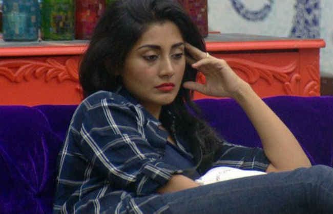 Bigg Boss 9 : क्यों सलमान की बात सुनकर रो पड़ी रिमी !