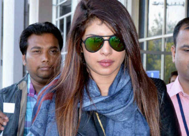 एक दिन में 16 घंटे काम करती हैं प्रियंका चोपड़ा