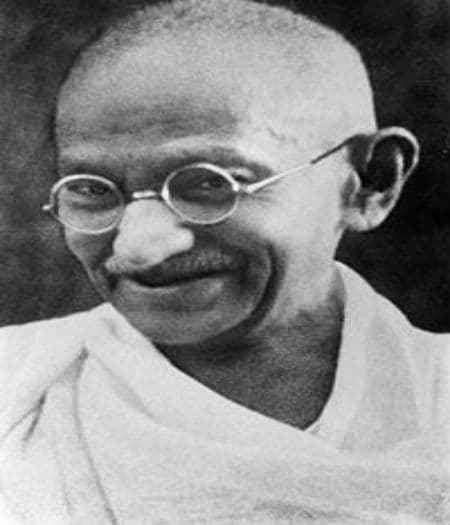 गांधी की न्यासिता : पुनर्निर्माण की राह
