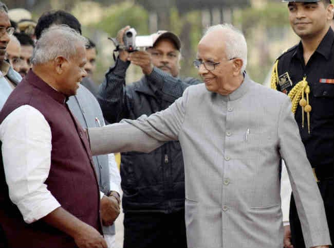 बिहार में सियासी जंग और तेज, नीतीश समर्थक 20 मंत्रियों ने जीतन राम की कैबिनेट से दिया इस्तीफा