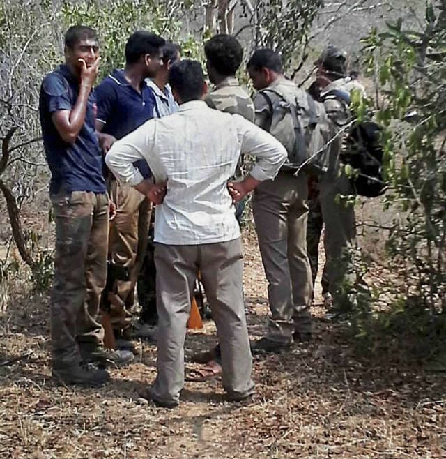 चित्तूर मामले में हाईकोर्ट ने पुलिसवालों पर हत्या का मुकदमा दर्ज करने का दिया आदेश