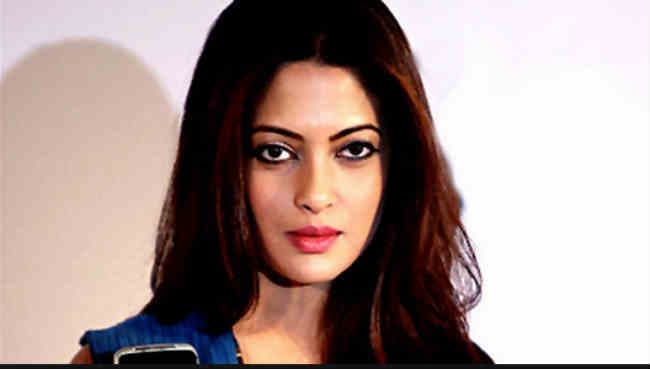 क्यों रिया सेन की टिप्पणी से भडकी शिवसेना