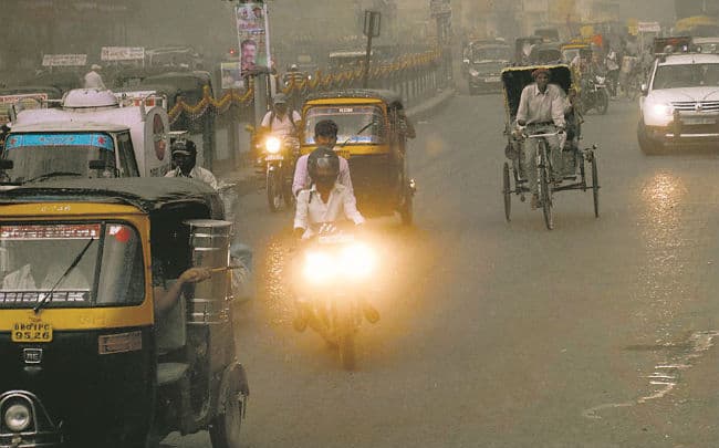 बिहार में भूकंप के बाद आंधी-पानी का कहर, 10 मरे, आज तीन केंद्रीय मंत्री जायेंगे रक्सौल