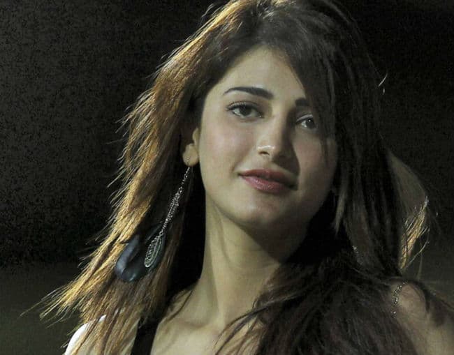 श्रुति हसन ने पूरी की ”यारा” की शूटिंग