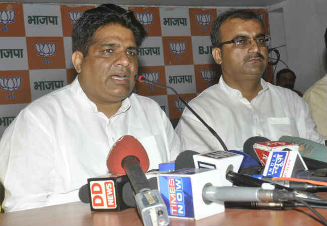 जदयू को बड़ा झटका, 4 बागी विधायक भाजपा में शामिल, कल रालोसपा में शामिल होंगे गौतम सिंह