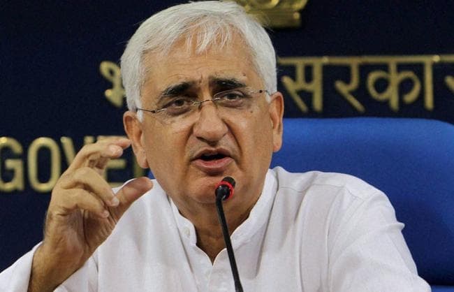 ‘भाजपा को घोषित करना चाहिए कि वह केवल चेक के साथ चुनाव लडेगी” : सलमान खुर्शीद
