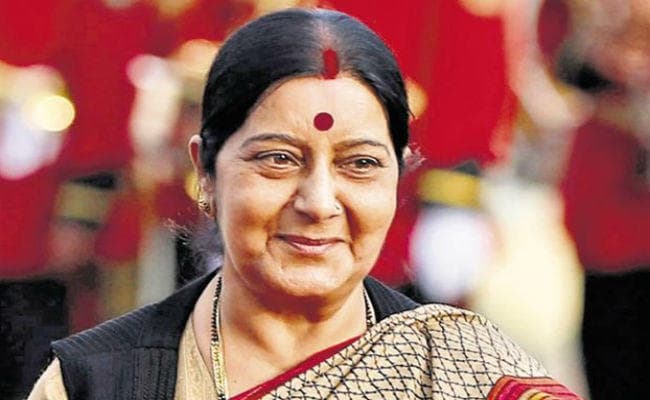 सुषमा स्वराज को एम्स से मिली छुट्टी, डा मुकुट मिंज का जताया आभार