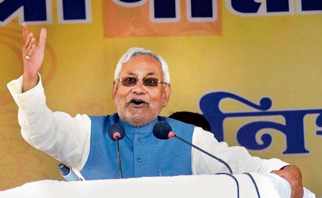 नीतीश का नया खुलासा : शराबबंदी से जमा हो रहे 10,000 करोड़