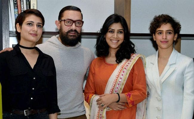 गीता फोगाट के रीयल कोच हुए नाराज, ”दंगल” टीम पर कानूनी कार्रवाई करने की दी धमकी