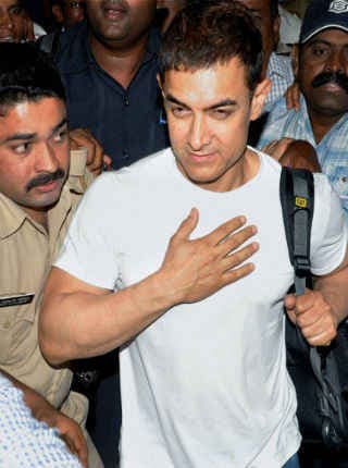 जल संरक्षण योजना के ब्रांड एंबेसेडर नहीं होंगे आमिर : फडणवीस