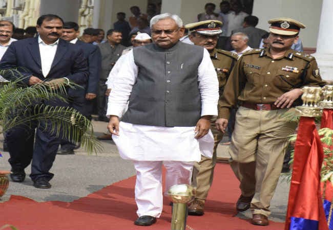 #Bihar Budget : CM नीतीश ने बजट को बेहतरीन बताया, FM को दी बधाई