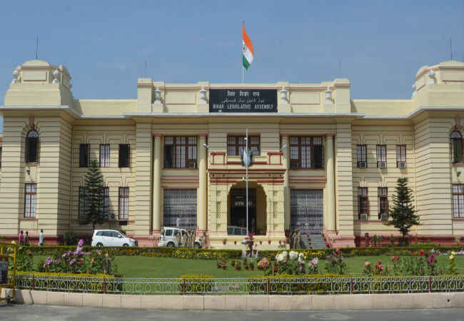 बिहार सरकार ने 14वें वित्त आयोग की अनुशंसा को लेकर केंद्र पर बोला हमला