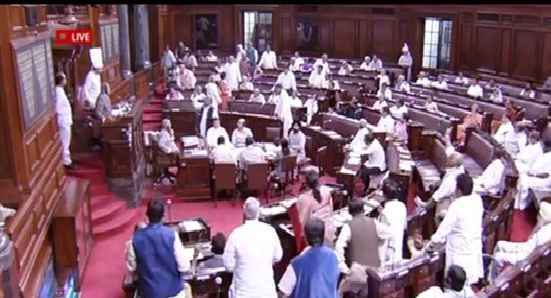 आज भी हंगामे की भेंट चढ़ी राज्यसभा की कार्रवाई, कल तक के लिए स्थगित