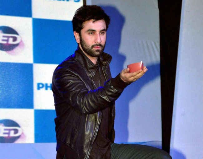शाहरुख-अनुष्का स्टारर फिल्म में कैमियो कर सकते हैं रणबीर कपूर