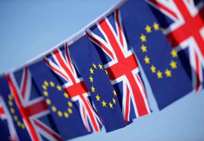 EU से ब्रिटेन की निकासी को कानूनी चुनौती