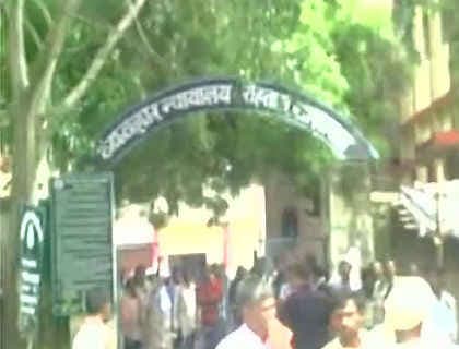 बिहार : सासाराम कोर्ट गेट के पास बम विस्फोट, एक की मौत, 2 जख्मी