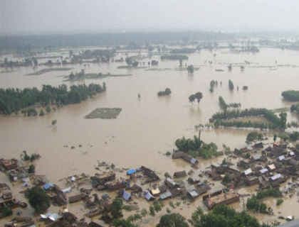 बिहार : गंडक नदी में उफान से दर्जनों गांवों का संपर्क मार्ग भंग