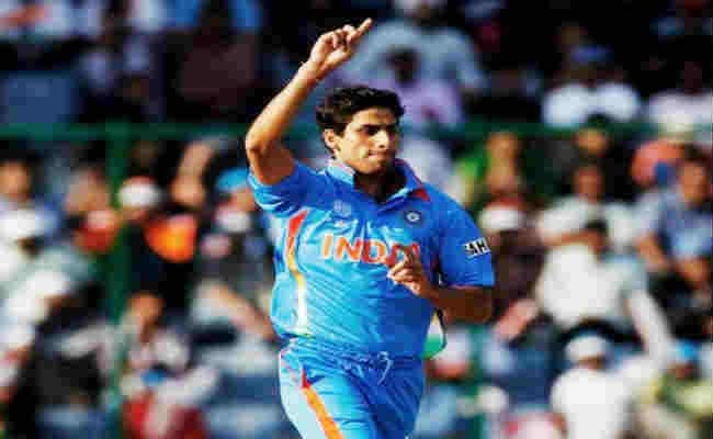 आशीष नेहरा के संन्यास की घोषणा के बाद इमोशनल हुए प्रशंसक, We will miss u NehraJi आशीष नेहरा के संन्यास की घोषणा के बाद इमोशनल हुए प्रशंसक, We will miss u NehraJi