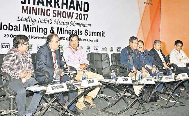 झारखंड माइनिंग शो: कई सेमिनार का हुआ आयोजन, प्रदर्शनी में उमड़ी भीड़, शो में 7.11 करोड़ के भारी वाहन बिके झारखंड माइनिंग शो: कई सेमिनार का हुआ आयोजन, प्रदर्शनी में उमड़ी भीड़, शो में 7.11 करोड़ के भारी वाहन बिके