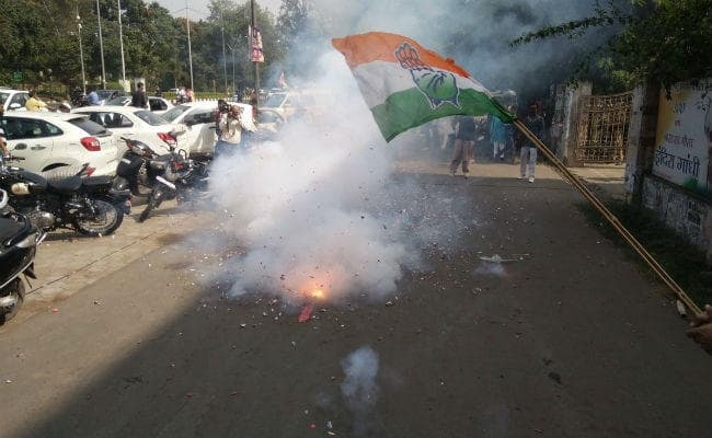 मध्यप्रदेश में शिवराज सिंह को लगा झटका, राम की नगरी चित्रकूट में कांग्रेस की जीत मध्यप्रदेश में शिवराज सिंह को लगा झटका, राम की नगरी चित्रकूट में कांग्रेस की जीत