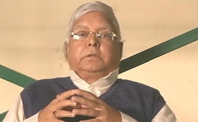 केंद्र सरकार पर बरसे लालू, कहा- मुझे कुछ हुआ तो पीएम मोदी-नीतीश होंगे जिम्मेवार केंद्र सरकार पर बरसे लालू, कहा- मुझे कुछ हुआ तो पीएम मोदी-नीतीश होंगे जिम्मेवार